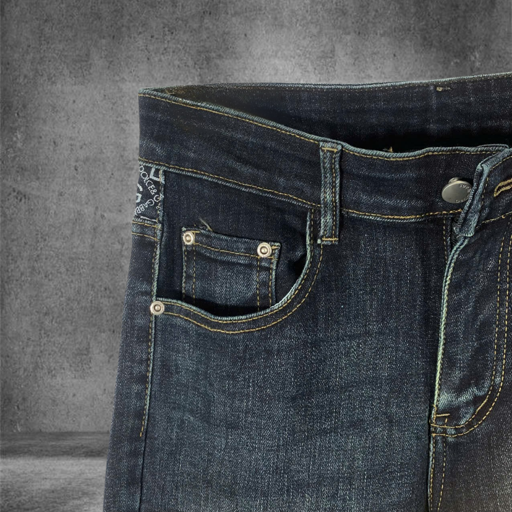 Quần Jean Nam Ống Đứng Trẻ Trung Slim Fit 2025 - JB850
