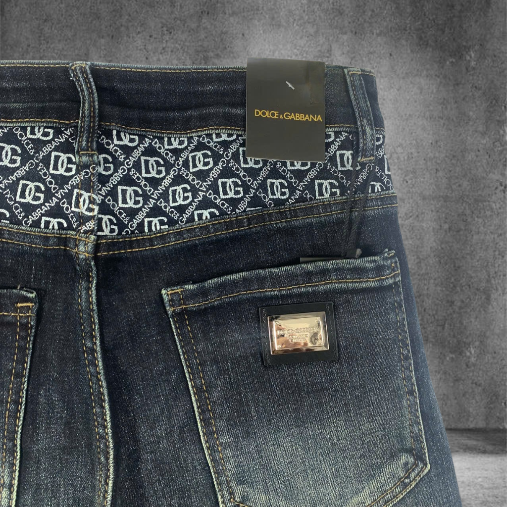 Quần Jean Nam Ống Đứng Trẻ Trung Slim Fit 2025 - JB850