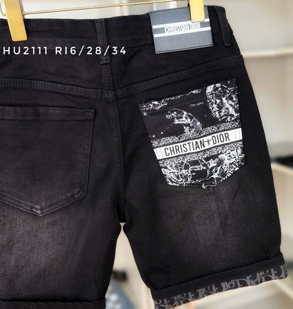Quần jeans short DIO đen túi in