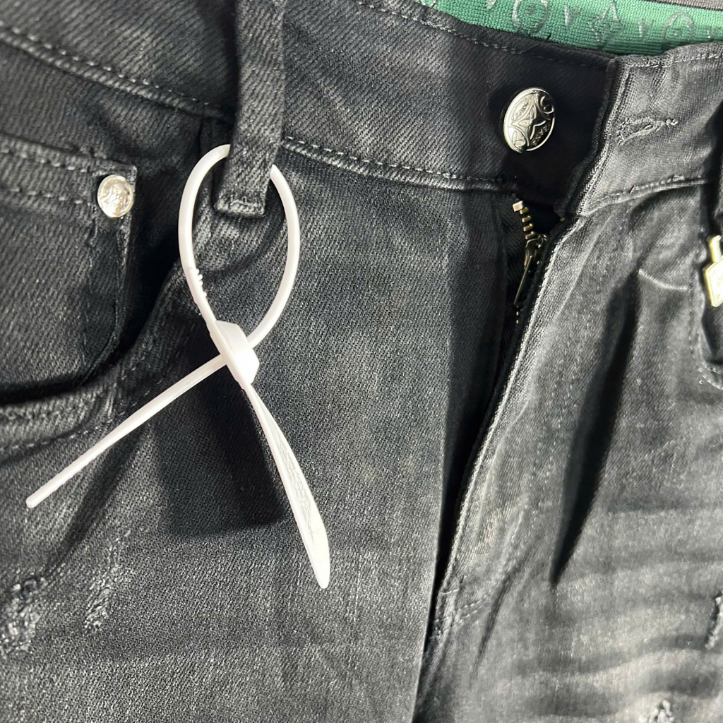 Quần Short Jean Nam Phối Charm Cá Tính - HU2144